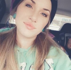 Meet your Posher, Brittney